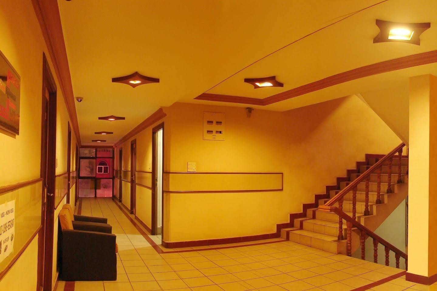 Fabhotel Kinnera Comforts Railway Station Visakhapatnam Bagian luar foto