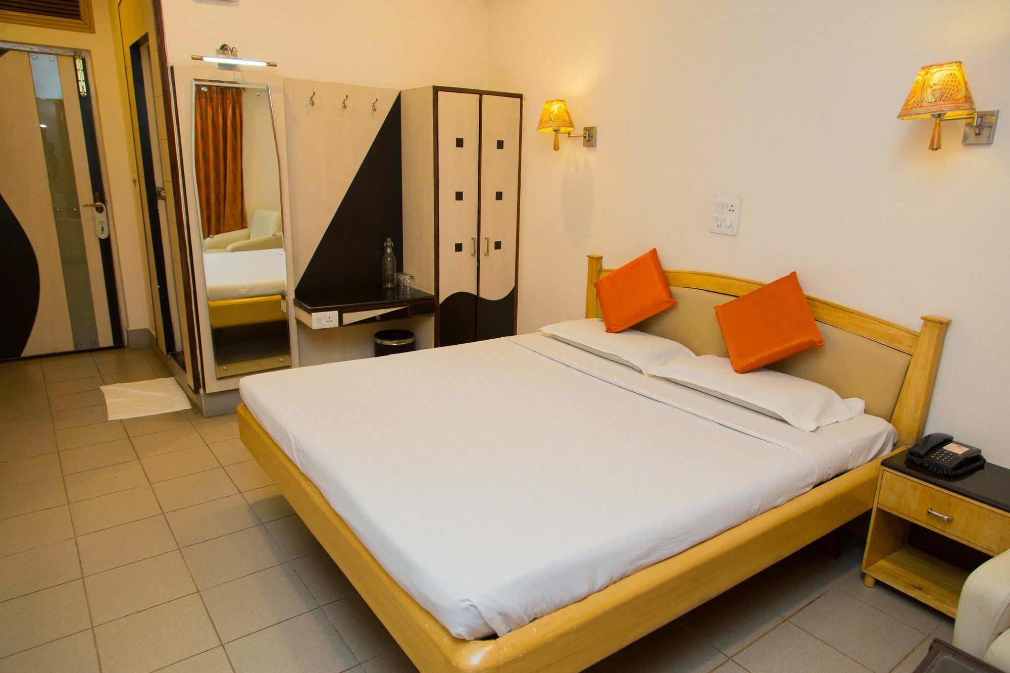 Fabhotel Kinnera Comforts Railway Station Visakhapatnam Bagian luar foto